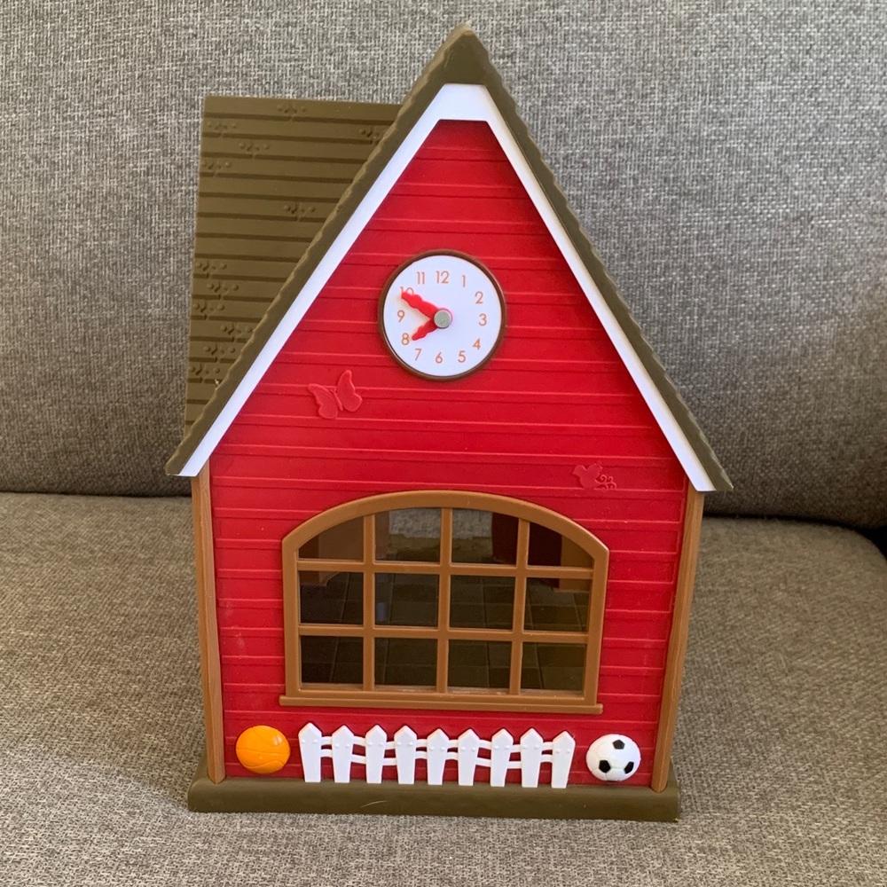 Li’l Woodzeez Woodland Schoolhouse Playset with Accessories - Picture 5 of 9